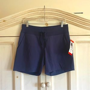 Tuff Athletics Women’s Shorts Size Medium new with tag